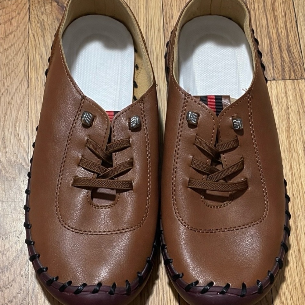 OY Brown Leather Comfort Shoes Size 41 Lace-Up Casual Flats New Without Tags